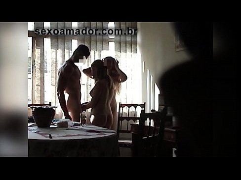 ❤️ Inimbitahan ng mga sex friends ang isang higanteng lalaki at isang threesome kasama niya Fuck video sa tl.com-porn-zog.ru